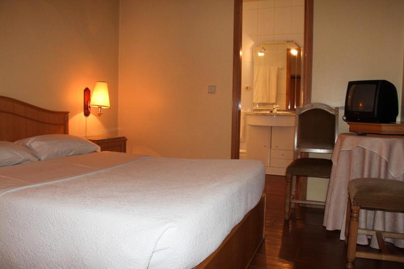 Portucalense Bed & Breakfast Porto Bilik gambar